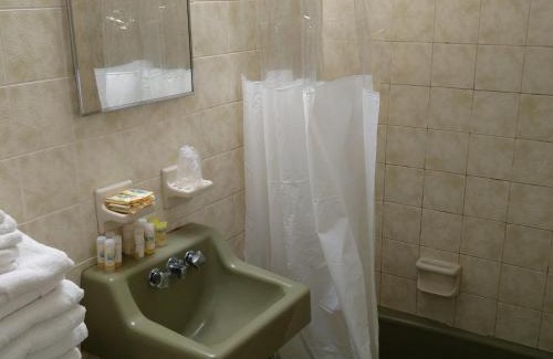 Wildwood Hotel | Tide Winds Motel