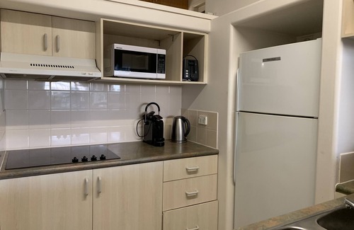 Surfers Paradise Apartment | Tiki Hotel Surfers Paradise