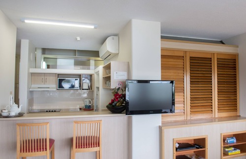 Surfers Paradise Apartment | Tiki Hotel Surfers Paradise