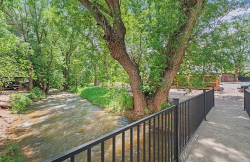 Colorado Springs Cabin | Timber Lodge Cabin 02