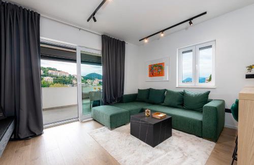 Montovjerna Apartment | Time Off Apartment (a) with balcony