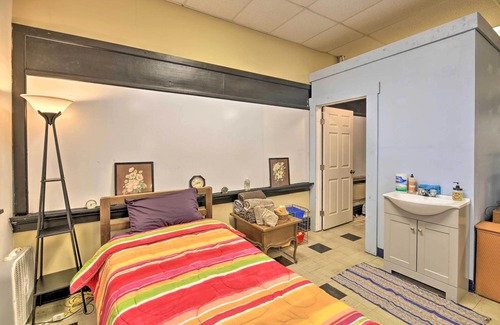 Wilcoe Apartment | Timeless Gary Studio, ATV Trails On-Site!