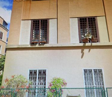 Quartiere XV Della Vittoria Apartment | Tina’s house