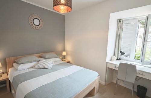 Zadar Old Town Apartment | Tinelinn Apartments Zadar - City Walls