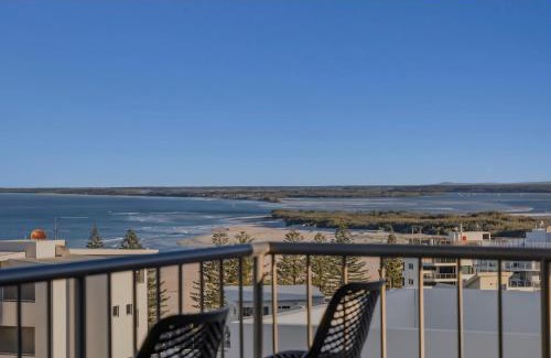 Caloundra Apartment | Tingles on Dingle