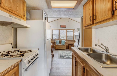 Buena Vista Cabin | Tiny Home 2 near HOT Springs! In Buena Vista, CO
