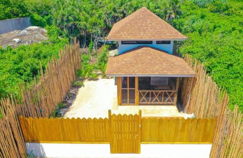 Isla Mujeres Ski Chalet | Tiny House Isla Mujeres