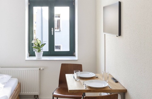 Plagwitz Condo | TinyTiny Apartment in Leipzig's west