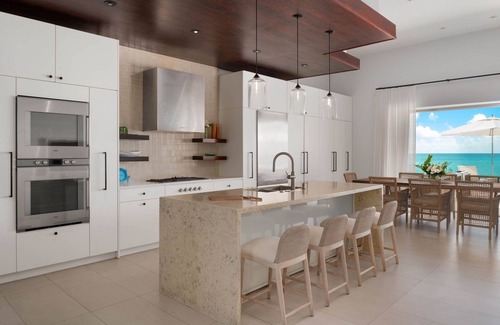 Juba Sound Villa | Tip of the Tail: Turks & Caicos Iconic Villa with a Chef, and a Butler