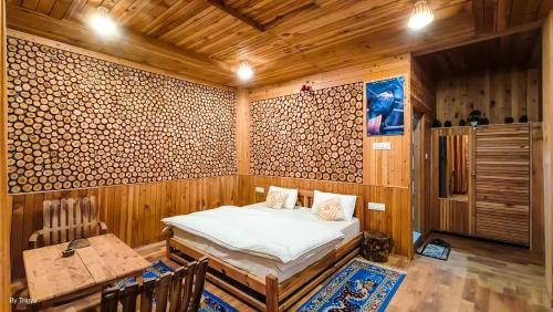 Gushaini House | Tirthan Pine View Home stay