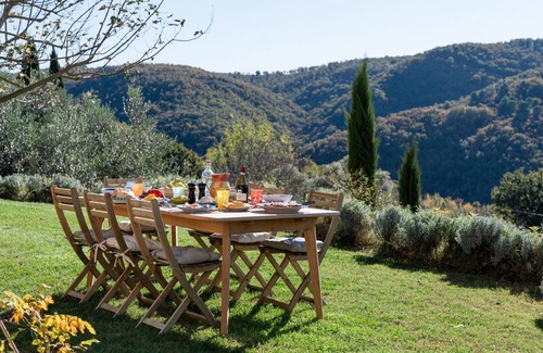 Pesciano Villa | Todi - Extraordinary designed villa with spectacular views. Miani Group