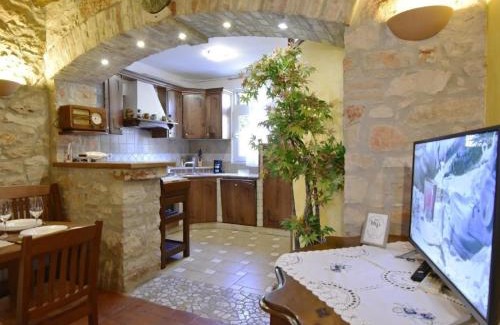 Umag Apartment | Tolles Appartement in Umag mit Grill, Terrasse und Garten