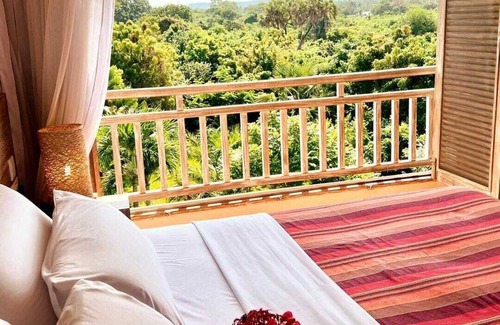 Diani Beach Hotel | Tombo House