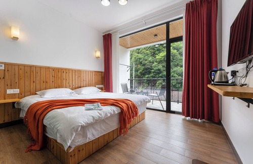 Tonglu County Hotel | Tonglu You Jian Shui Zhi Lin B&B