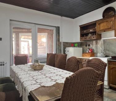 Sabac House | Top House