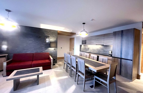 La Plagne-Tarentaise Ski Chalet | Top-of-the-range chalet Emeraude la Plagne, sleeps 10