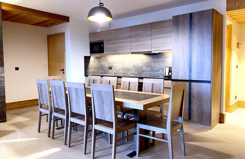 La Plagne-Tarentaise Ski Chalet | Top-of-the-range chalet Emeraude la Plagne, sleeps 10