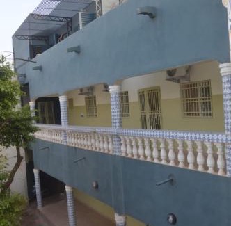 Bamako Apartment | Torobali IMMO Apartment 2- Spacious 1BDR- Central Bamako- Solar Panel & Wi- fi