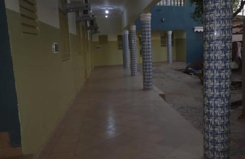 Bamako Apartment | Torobali IMMO Apartment 2- Spacious 1BDR- Central Bamako- Solar Panel & Wi- fi