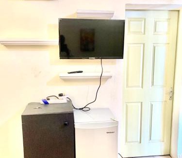 Bamako Apartment | Torobali IMMO Apartment 5- Bright 1BR Flat- Balcony- Perfect for Business Trips