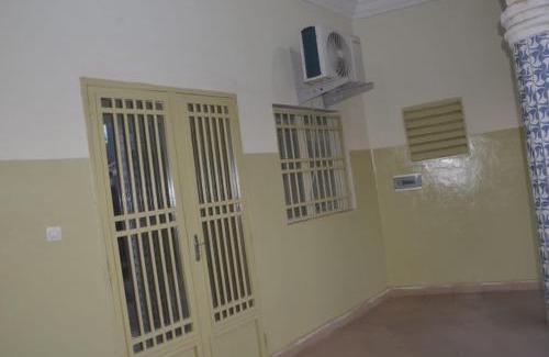 Bamako Apartment | Torobali IMMO Apartment 5- Bright 1BR Flat- Balcony- Perfect for Business Trips