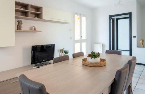 Torre Grande Apartment | [Torregrande]APT.1-Con terrazzo a pochi metri dal mare - Free Wi-Fi