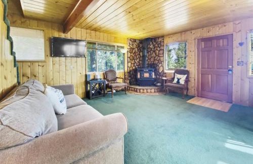 Duck Creek Village Ski Chalet | Totem Pole Lodge