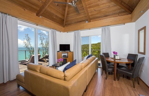 Savannah Sound House | Touch of Class 1BR, A Beachfront Home on the Warm Calm Caribbean