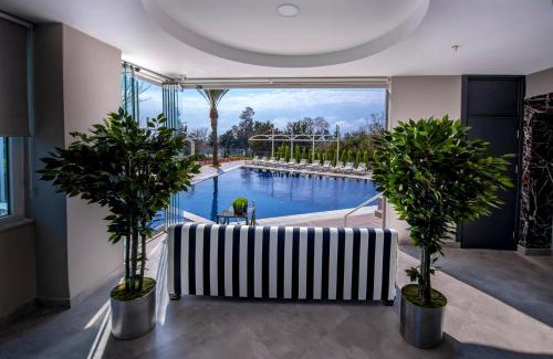 Eski Lara Hotel | Tourist Hotel