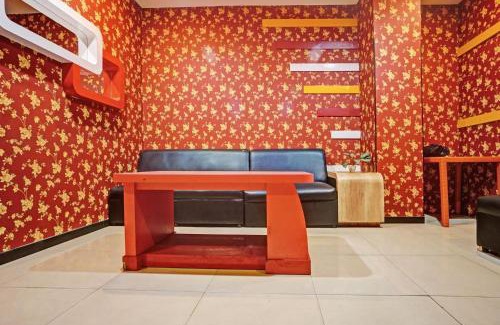 Malang Hotel | Townhouse Oak Malang near ITN Malang formerly Fariz Hotel Singosari