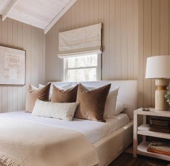 Union Pier House | Townie 2 - The Sage