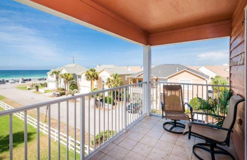 Miramar Beach Hotel | Tradewinds Condominiums #33 by Destin Getaways