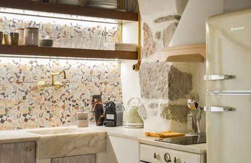 Tripiti Apartment | Traditional Sirma in Klima