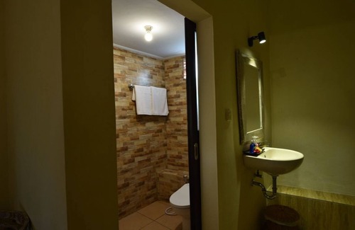 Bebandem House | Traditional Vibes! 1BR Double Room in Karangasem