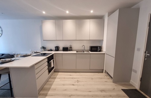 Salford Apartment | Trafford Suite Modern 1 bed With Cinema Room