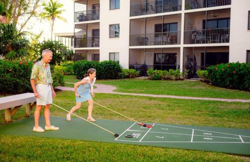 Sanibel Apartment | Tranquil 2nd floor beachfront condo on Sanibel Island 2A2