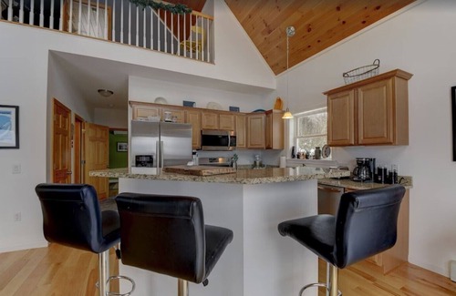 Conway Ski Chalet | Tranquil mountain view home near downtown North ConwaynMountain Views. Cable TV.