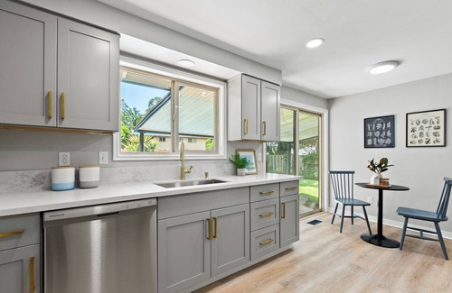 Gladstone Other | Tranquil Oasis and Soothing Outdoor Area. Family Friendly