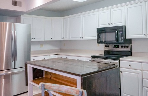 Burnside Condo | Tranquil Retreat At Woodson Bend 69-4- Golf, Pool, Pickleball