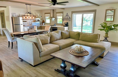 West Shore House | Tranquil, upscale house tucked in the woods near Perry Lake, Kansas.