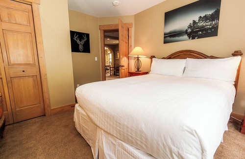Keystone House | Trapper's Crossing #8761 by Summit County Mountain Retreats