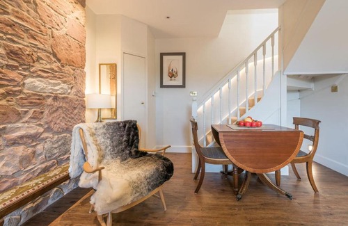 Haddington Apartment | Traprain Cottage Carfrae Farm