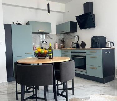 Denovici Apartment | traumhaftes Apartment mit Meerblick in der Bucht von Kotor