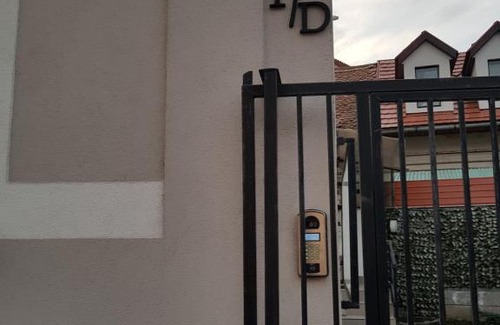 Tirgu Mures Apartment | Travel Homzzz Central Apartment