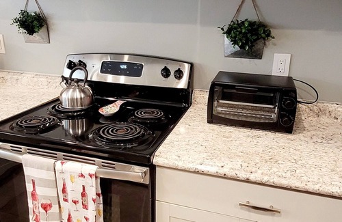 Riviera Beach Apartment | Travelers Paradise- East by the Beach