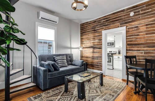Marble Falls Condo | Travis L.B.J Historic Downtown Marble Falls- 2 Suite Combo
