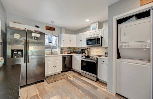 Treasure Island Apartment | Treasure Island