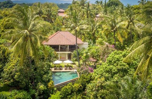 Rangdu Villa | Treasure of Bali, 3BR villa, infinity pool, staff