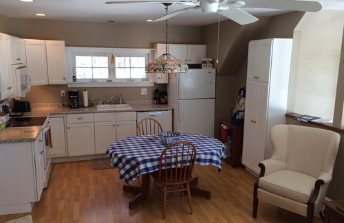 Southern Coast Apartment | Tree Tops apartment with large deck overlooking the Kennebunk River