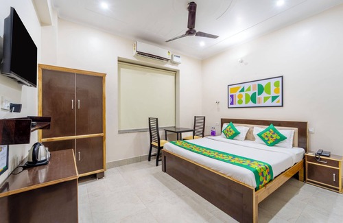 Tapovan Hotel | Treebo AK Residency